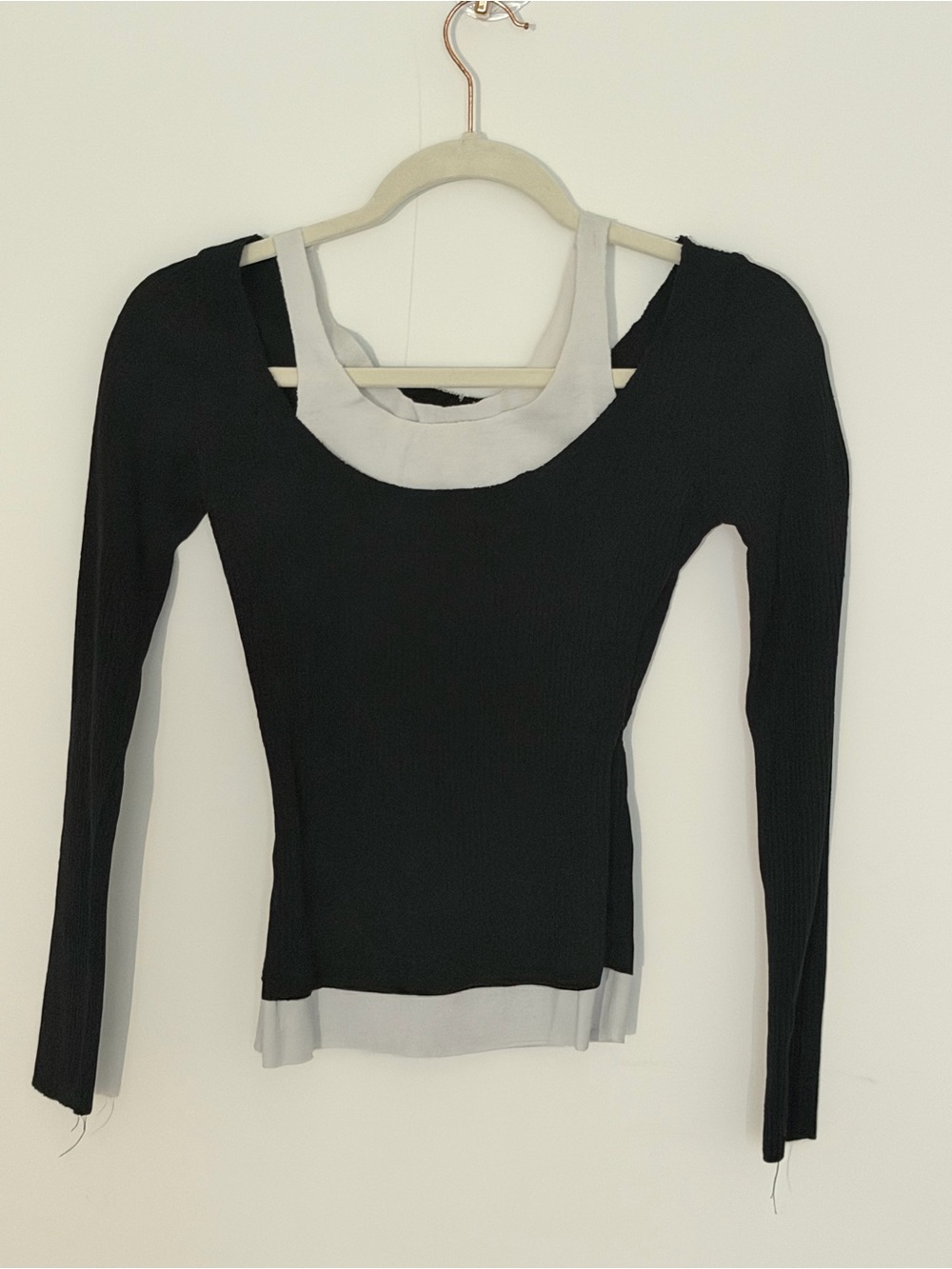 Black & White Layered Ribbed Long Sleeve Top - Picture 6 of 10
